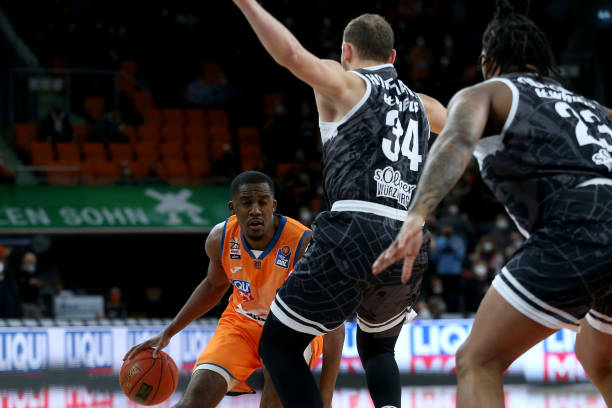 同时在战术 同时在战术