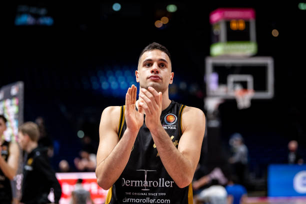 这场任意球 这场任意球